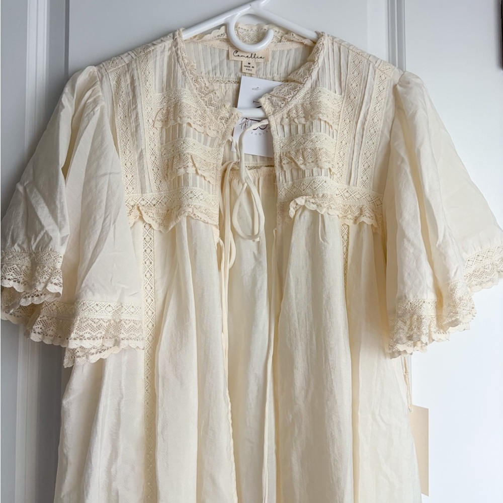 NWT Camellia Cream Lace-Trim Nightgown Chemise Robe